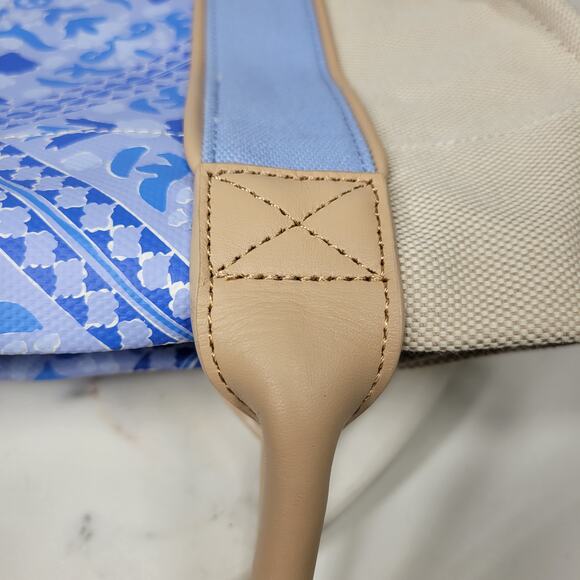 Vineyard Vines Blue and Tan Tote Bag - Picture 13 of 16